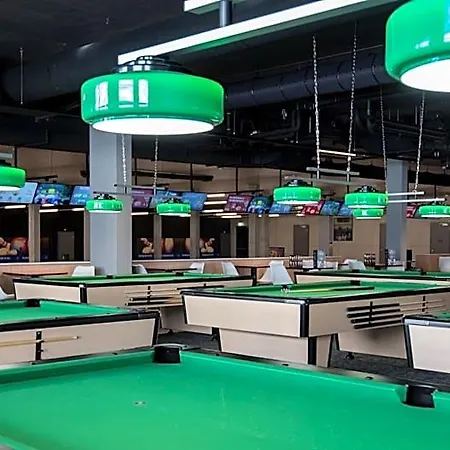 The Bowling 3* Etoy